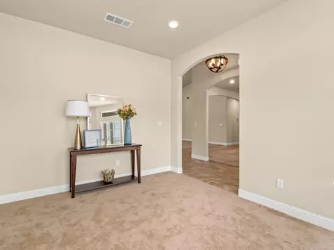 2504 Las Rosas Ave, Clovis, CA 93619 photo 14