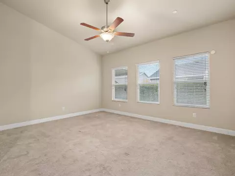 2504 Las Rosas Ave, Clovis, CA 93619 photo 20
