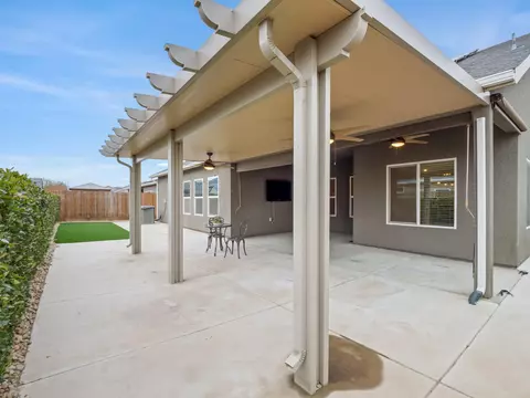 2504 Las Rosas Ave, Clovis, CA 93619 photo 36
