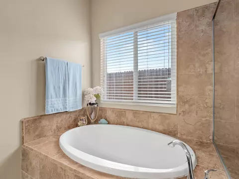 2504 Las Rosas Ave, Clovis, CA 93619 photo 23