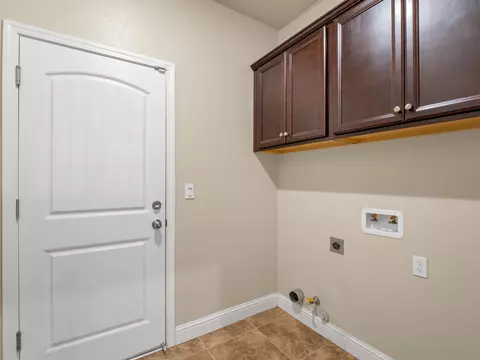 2504 Las Rosas Ave, Clovis, CA 93619 photo 32