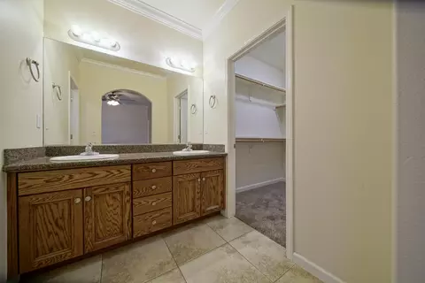 4350 W Iris Ave, Visalia, CA 93277 photo 19
