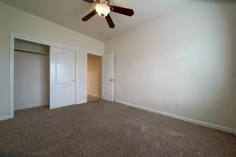 4350 W Iris Ave, Visalia, CA 93277 photo 15