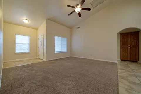 4350 W Iris Ave, Visalia, CA 93277 photo 5