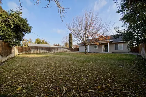 4350 W Iris Ave, Visalia, CA 93277 photo 28