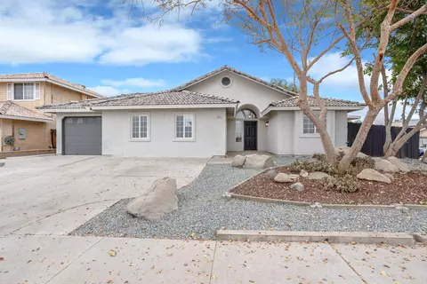 1831 5th Ave, Delano, CA 93215