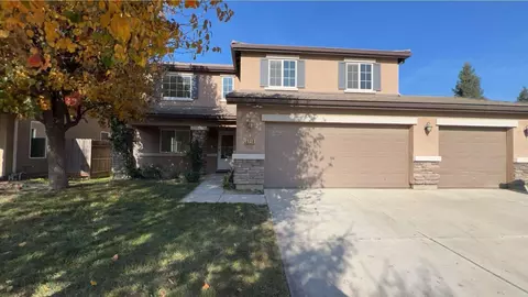 4714 W Nellis Ave, Visalia, CA 93277