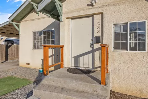 233 S Orange Ave, Exeter, CA 93221 photo 4