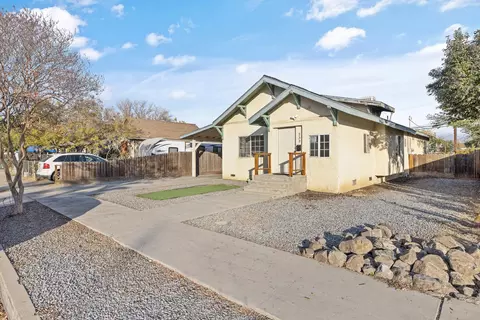 233 S Orange Ave, Exeter, CA 93221 photo 2