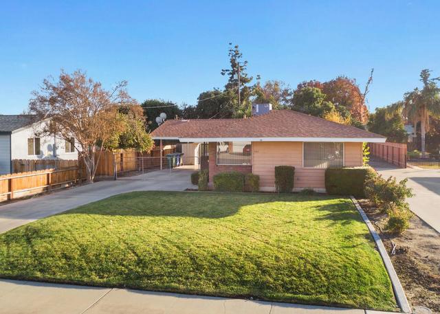 547 W Grand Ave, Porterville, CA 93257