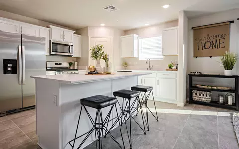 607 W Bravo Ave #0052, Woodlake, CA 93286
