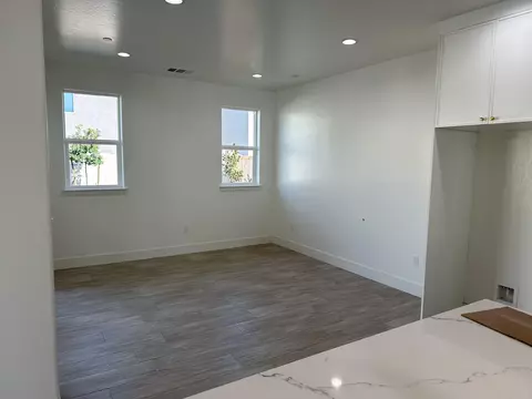 2936 E Beech Ct, Visalia, CA 93292 photo 7