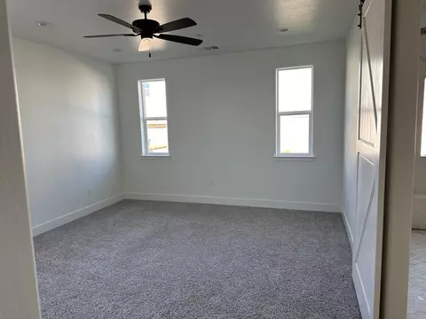 2936 E Beech Ct, Visalia, CA 93292 photo 18