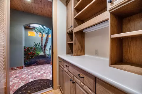 Entry Way - 20187 Avenue 262, Exeter, CA 93221 photo 9 of 18