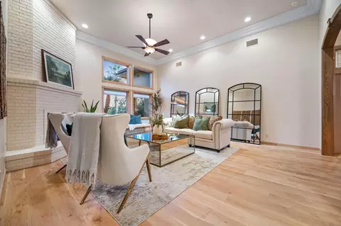Living - 20187 Avenue 262, Exeter, CA 93221 photo 4 of 14