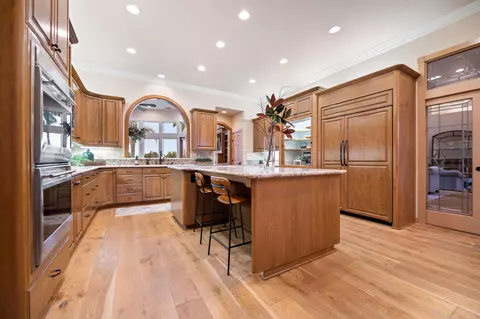 Kitchen - 20187 Avenue 262, Exeter, CA 93221 photo 2 of 18