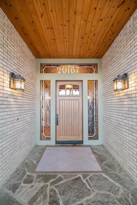 Entry Way - 20187 Avenue 262, Exeter, CA 93221 photo 2 of 18