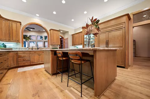 Kitchen - 20187 Avenue 262, Exeter, CA 93221 photo 9 of 18