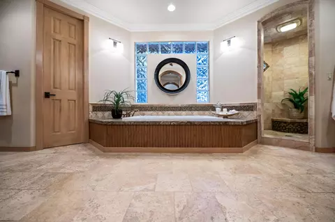 Bath - 20187 Avenue 262, Exeter, CA 93221 photo 4 of 14