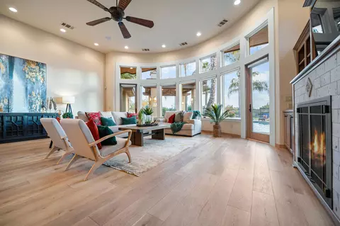 Living - 20187 Avenue 262, Exeter, CA 93221 photo 6 of 14
