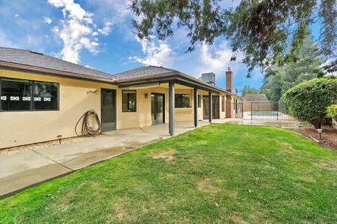 3127 W Cherry Ct, Visalia, CA 93277 photo 27