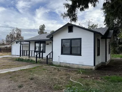2591 W Sonora Ave, Tulare, CA 93274