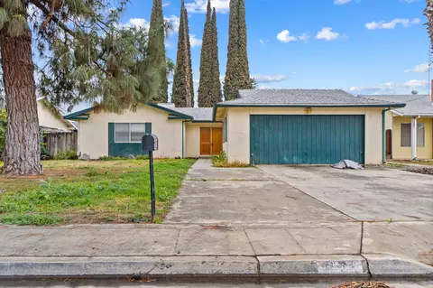 1829 S Cindy Ct, Visalia, CA 93277
