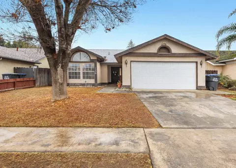 1130 N Atwood St, Visalia, CA 93291