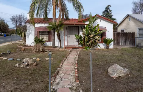 378 W Kanai Ave, Porterville, CA 93257