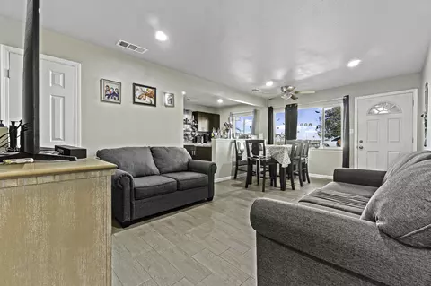1302 Flory Ave, Corcoran, CA 93212 photo 25