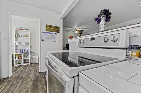 1302 Flory Ave, Corcoran, CA 93212 photo 16