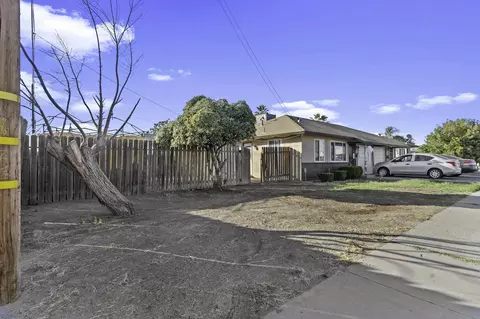 1302 Flory Ave, Corcoran, CA 93212 photo 8