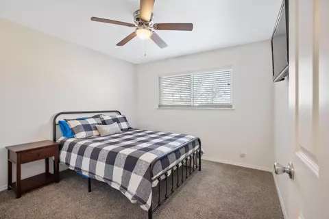 404 E Sycamore Dr, Hanford, CA 93230 photo 16