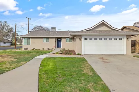 404 E Sycamore Dr, Hanford, CA 93230