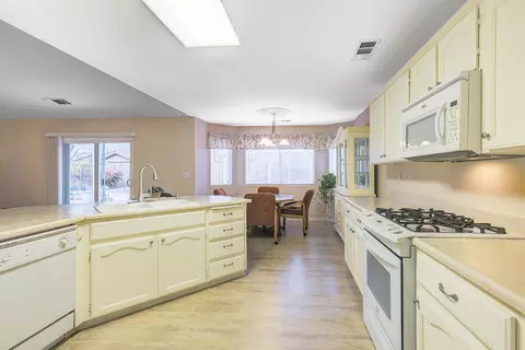 2528 E Beech Ct, Visalia, CA 93292 photo 11