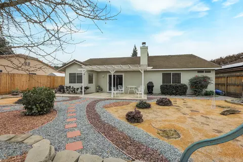 2528 E Beech Ct, Visalia, CA 93292 photo 26