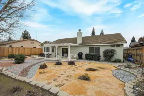 2528 E Beech Ct, Visalia, CA 93292 photo 27
