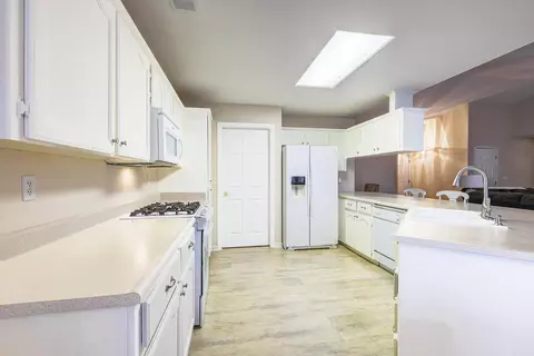 2528 E Beech Ct, Visalia, CA 93292 photo 10