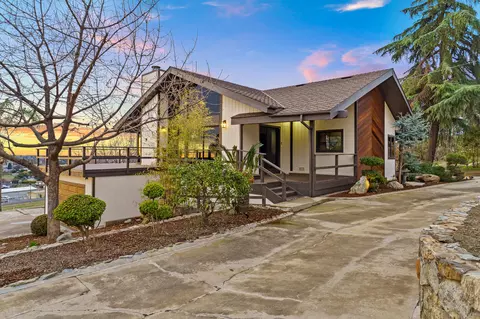 1101 N Highland Dr, Porterville, CA 93257