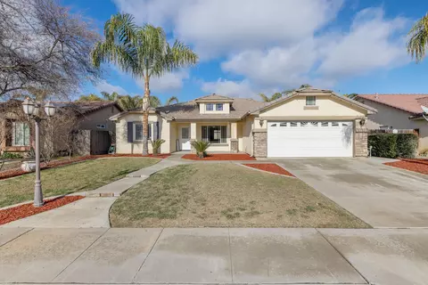 2138 Freedom St, Hanford, CA 93230