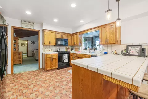 3112 E Birch Ave, Visalia, CA 93292 photo 9