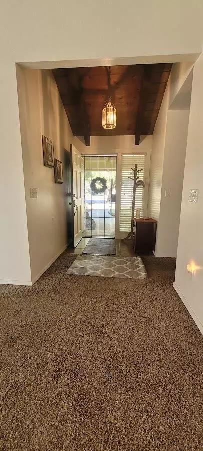 2517 E Howard Ave, Visalia, CA 93292 photo 10
