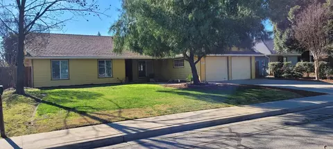 2517 E Howard Ave, Visalia, CA 93292 photo 11