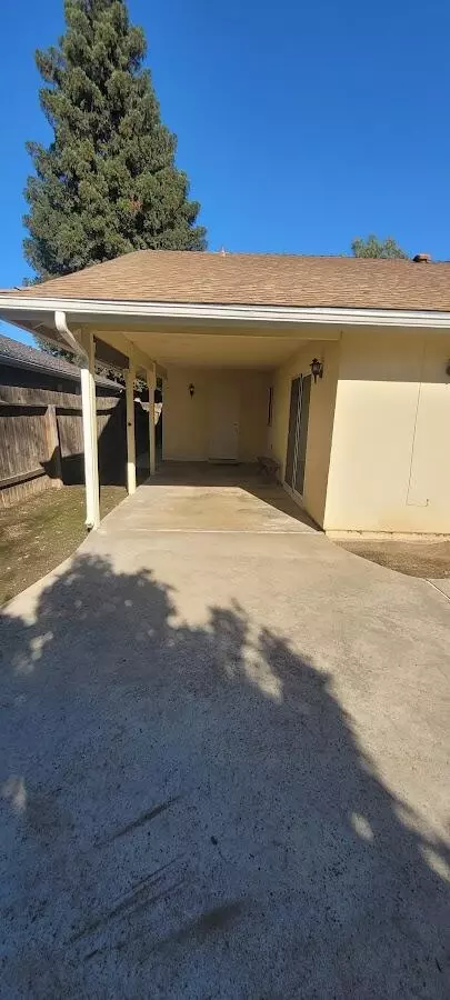 2517 E Howard Ave, Visalia, CA 93292 photo 7