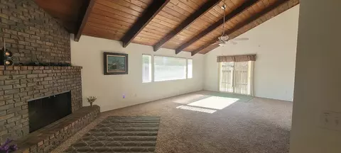 2517 E Howard Ave, Visalia, CA 93292 photo 4