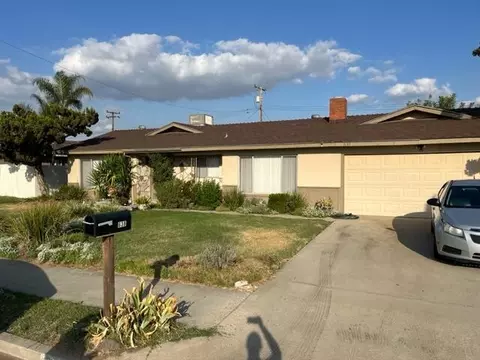 638 S Laspina St, Tulare, CA 93274