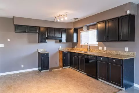 1430 E Salome Ave, Tulare, CA 93274 photo 7