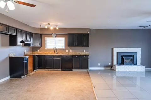 1430 E Salome Ave, Tulare, CA 93274 photo 6