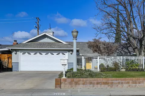 3504 W Laurel Ave, Visalia, CA 93277