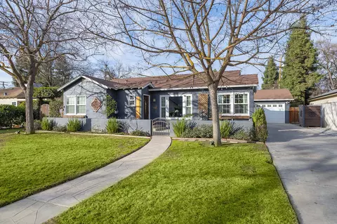 1512 W College Ave, Visalia, CA 93277